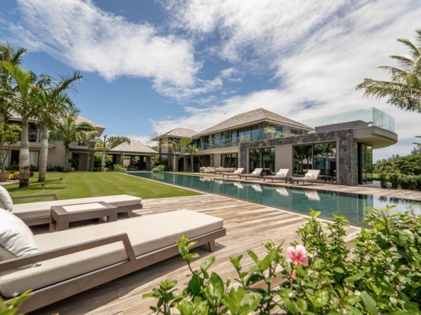 Villa contemporaine en bord de golf à Anahita, vente exclusive Ohana Heritage