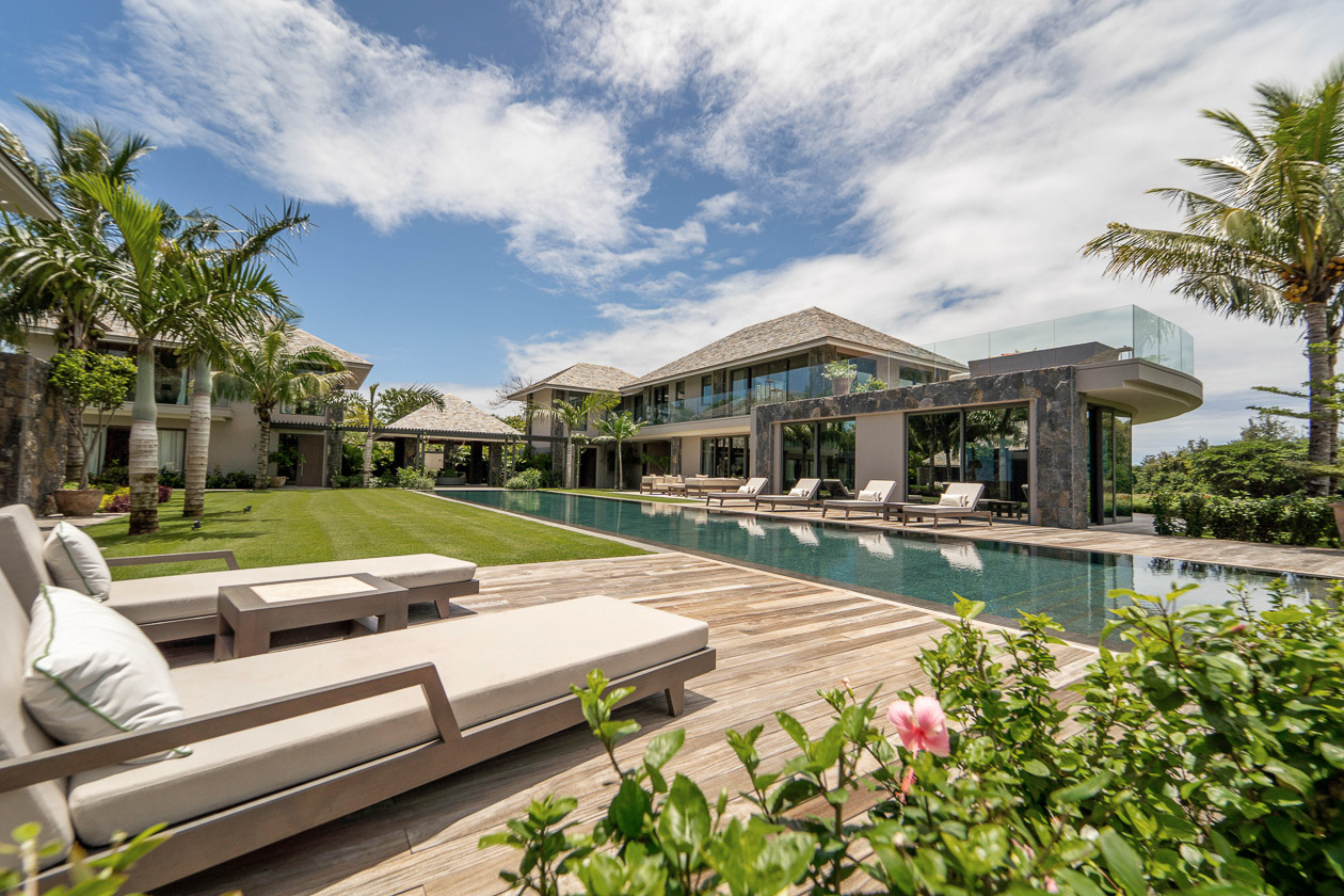 Villa contemporaine en bord de golf à Anahita, vente exclusive Ohana Heritage