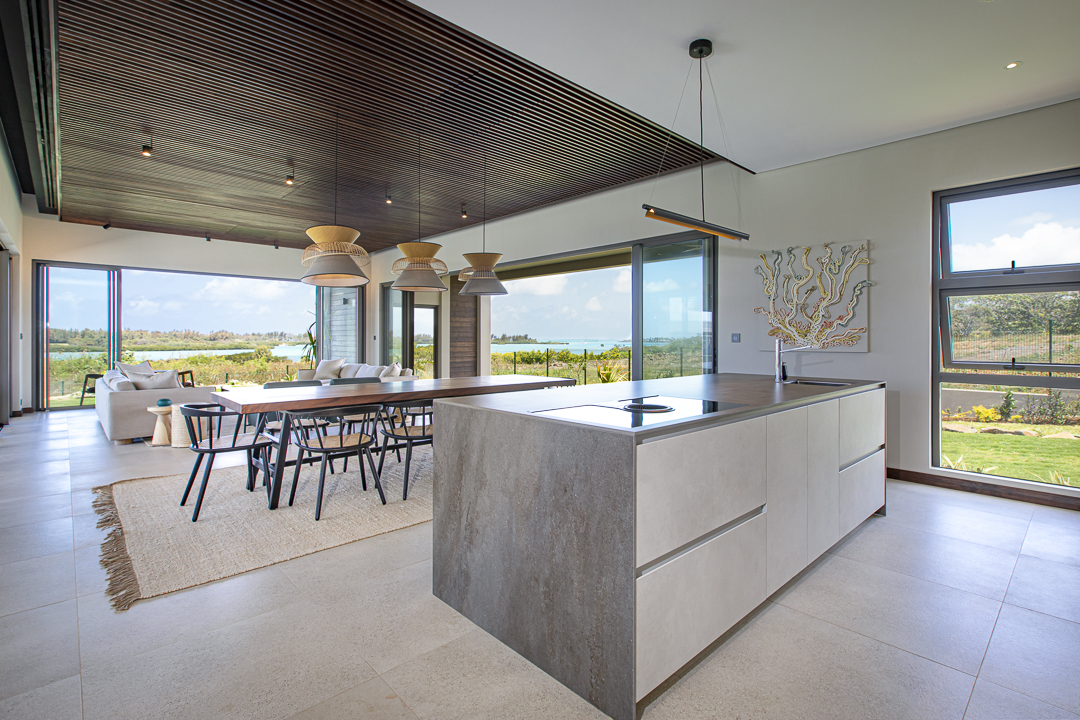 Villa contemporaine de luxe à Anahita, avec vue lagon, piscine à débordement et architecture moderne