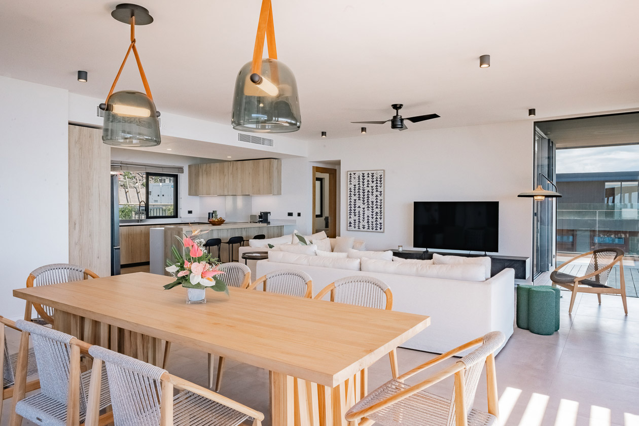 Cuisine design et équipée dans un penthouse haut de gamme à vendre à Tamarin