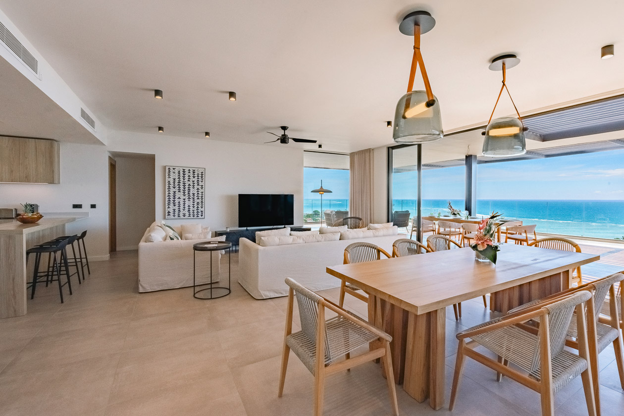 Cuisine design et équipée dans un penthouse haut de gamme à vendre à Tamarin