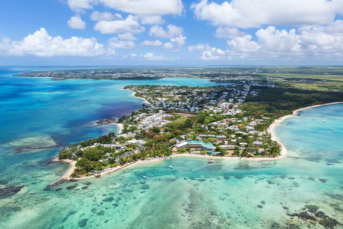 Terrain front de mer à vendre à Pointe aux Canonniers – Immobilier prestige Île Maurice